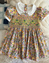 Load image into Gallery viewer, Alma vintage floral (Children smock Dress)