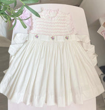 Load image into Gallery viewer, Angie (Children smock Dress)