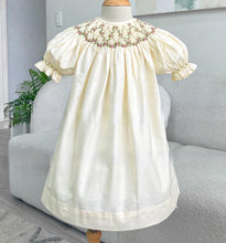 Load image into Gallery viewer, Amelia (Children smock Dress)
