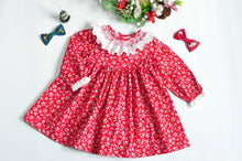 Load image into Gallery viewer, Amaia (Children smock Dress)
