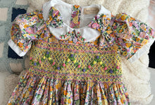 Load image into Gallery viewer, Alma vintage floral (Children smock Dress)
