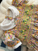 Load image into Gallery viewer, Alma vintage floral (Children smock Dress)

