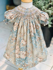 Lucia (Children smock Dress)