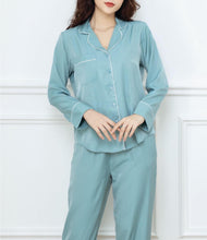 Load image into Gallery viewer, Lux Paige Pyjamas set long sleeves and long pants
